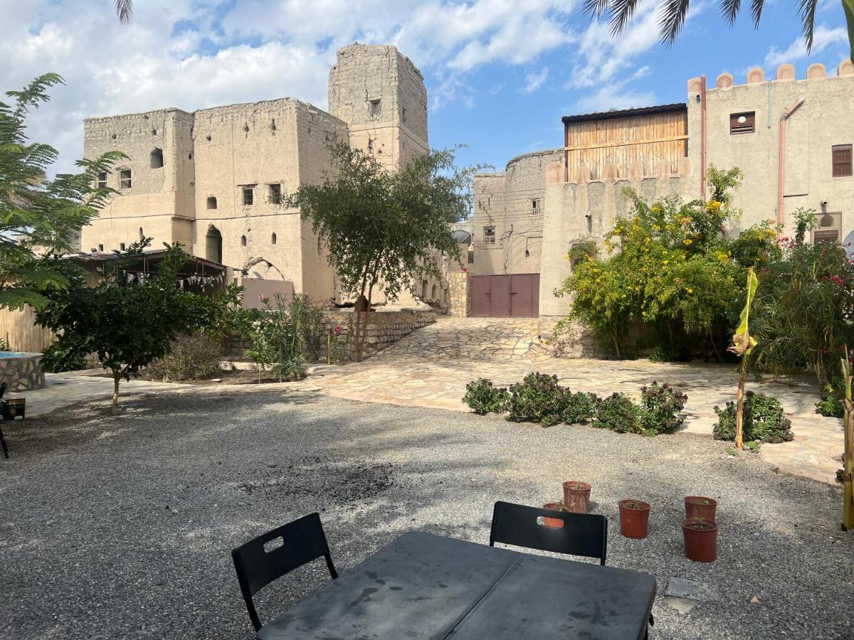 Villa Al- Aqyr Rest Garden أستراحة حارة العقر à Nizwa Extérieur photo