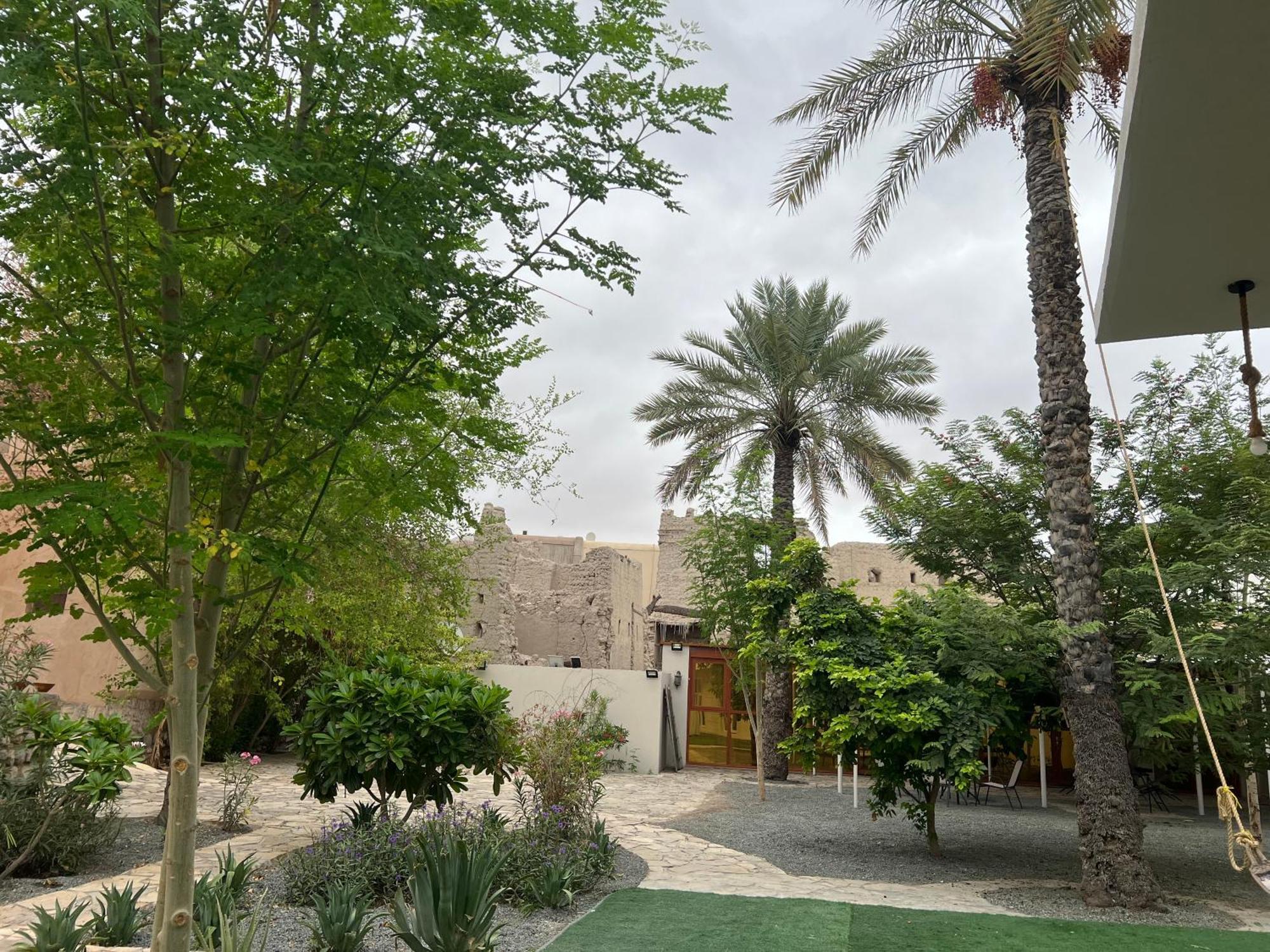 Villa Al- Aqyr Rest Garden أستراحة حارة العقر à Nizwa Extérieur photo